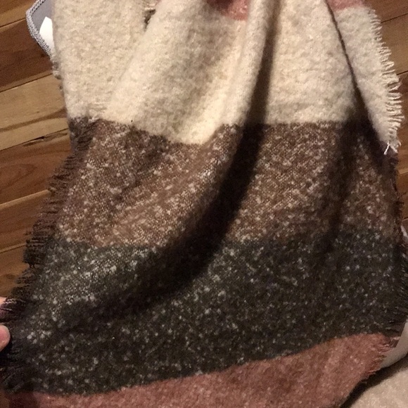 Infinity scarf - Picture 2 of 2